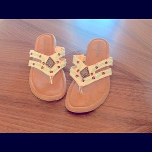 Minnetonka Flip Flop